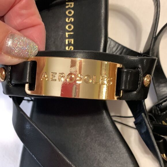 Aerosoles black dressy sandals with hole buckle.  Very classy! - Picture 5 of 8